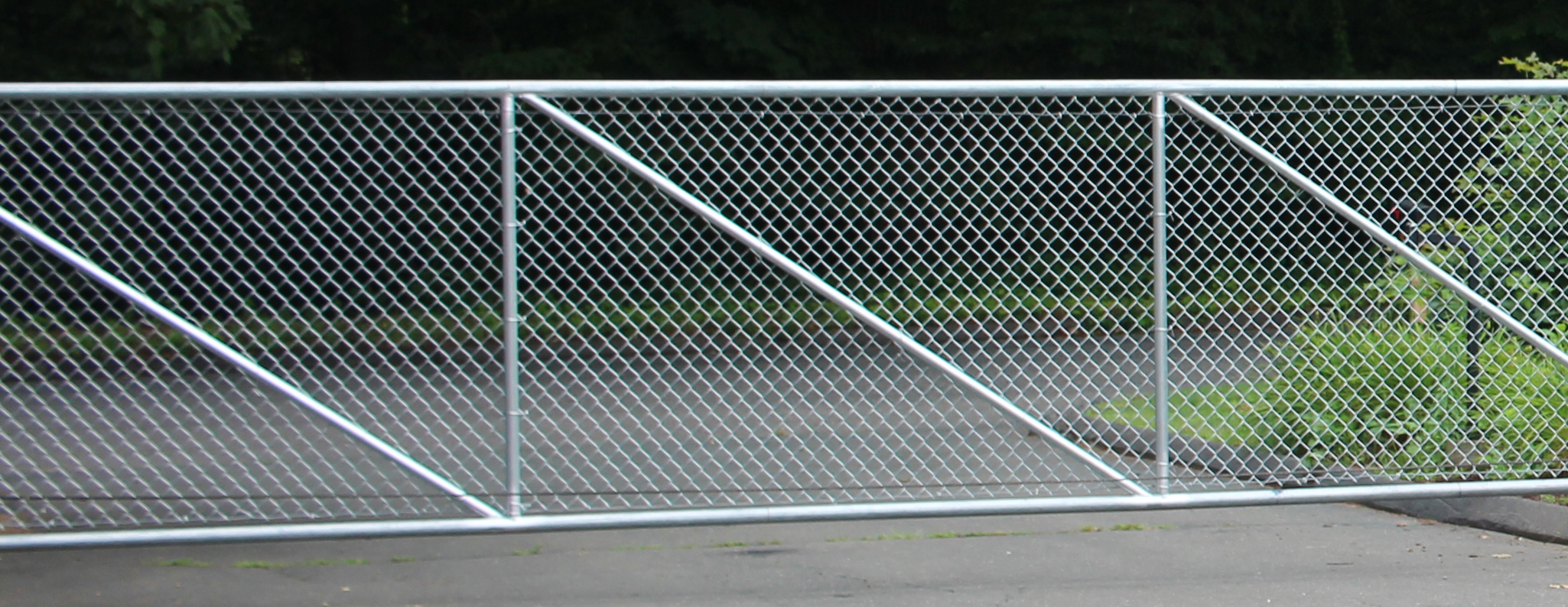 Bloomfield EZ Self Storage LLC 53 Douglas St Bloomfield, CT 06002 (860) 461-1749